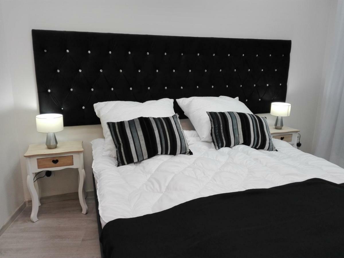 Vabank Apartamenty W Centrum Zielona Góra Extérieur photo